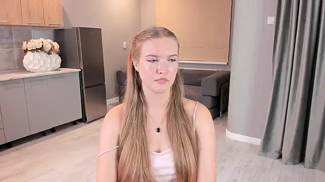 MargetMcgilberry - Touch my boobs under top