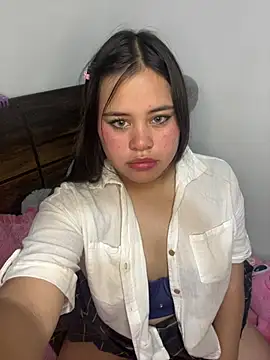 Sophia_Rose_ - I'm sick, pamper me 😩🤧🌸✨