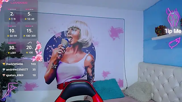Cristal_horny19 - SUCK FINGERS