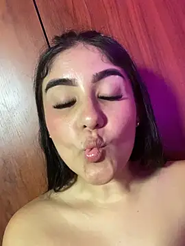 Bellinda_21 - Spanking tits + oil