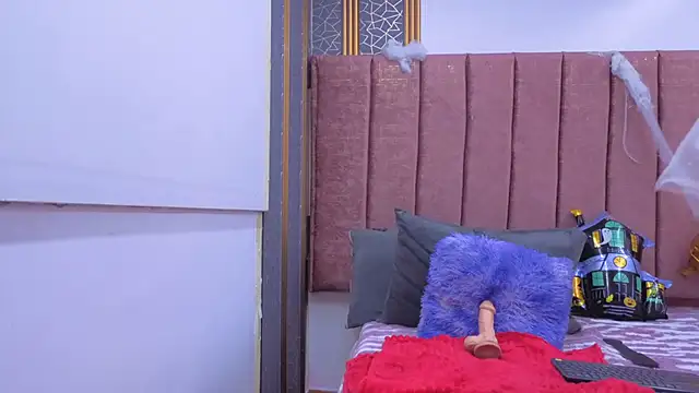 Valeria-niuk - 5 fingers on my pussy