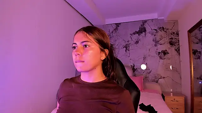 Isabela_wolf - Blowjob + Saliva in Boobs