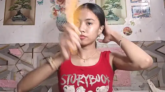 DeeannGunby - Lift my top and play with bra