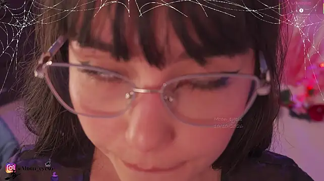 Moon_eyes - Oil in your ass 🤤
