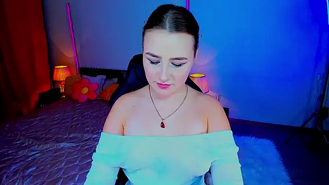 Sofia_beautifuul - Show what color my panties