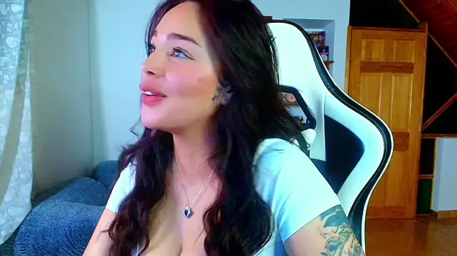 Nicolthompsonn - SHOW TITS