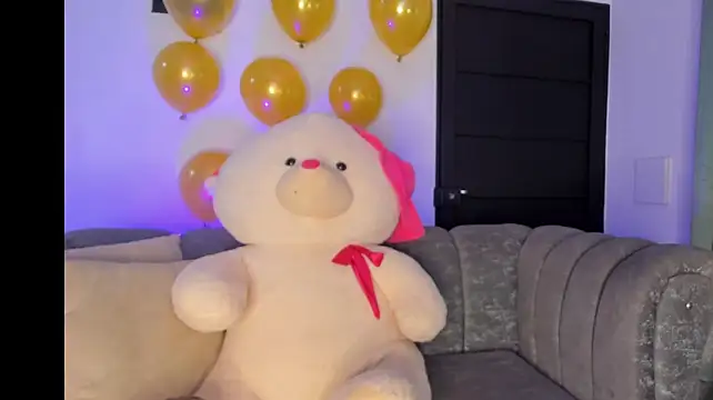 SammyDanger_ - 💋make the birthday girl happy 🎈👏