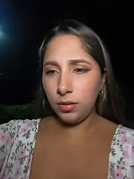 Catalina_ramos - Flash ass in Road