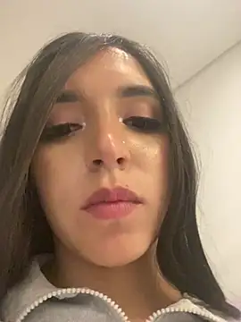 TatiPerezns - Wanna See My Ass Oiled? 💦