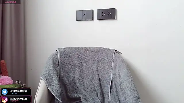 Paullahotwife - LEITE DO PEITO E CHUPAR /MILK TITS +SUCK