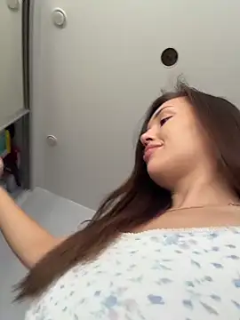KitLust - 😜 Fully naked + video for last tip