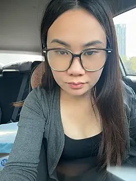 Yioyio-666 - 仿真精液滴屁股诱惑2分钟