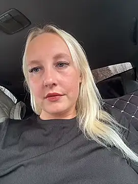 MerlinDave - Finger pussy/naked✌️🥵😋