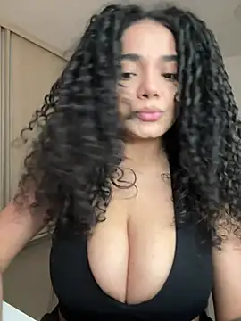 Curlyierr - DOGGY STYLE IN THE FLOOR + SPREAD ASS