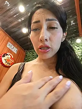 IsabellitaVIP - Hard spankings near the urinals