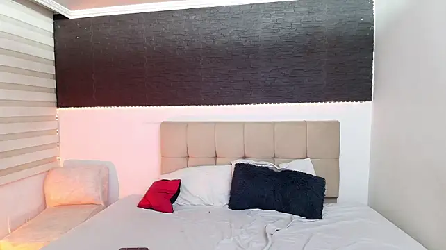 Anaroman01 - 👑💎Lick Pussy and ass