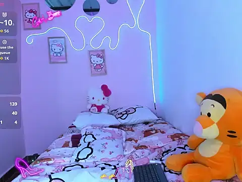 Italy_noir - Show pussy