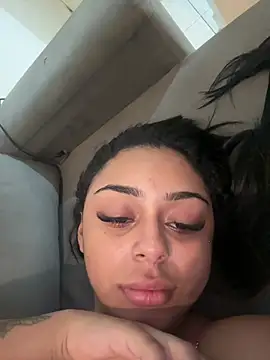 Luara_00x