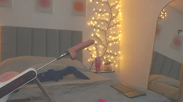 Gaiasoffia - build my torso + big bum