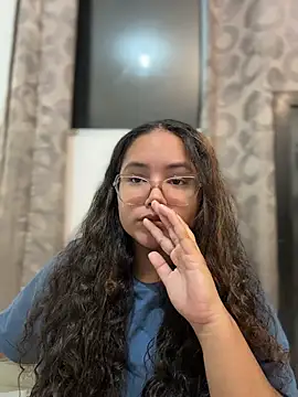 CurlyGirl_1 - Fingering my vagina 🌸