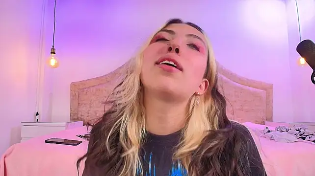 Sweetlyundone - Spank my ass