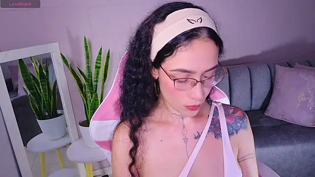 Bella__Rose1 - Toy in pussy♥️