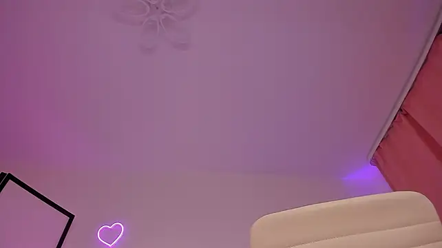 AnnaLunar - SQUIRT SHOW