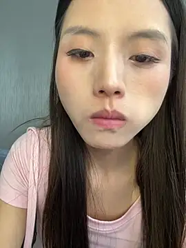 Yue-ai - 看看小骚逼特写