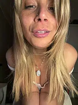 Romy-R-O - 🔥 Garganta profunda