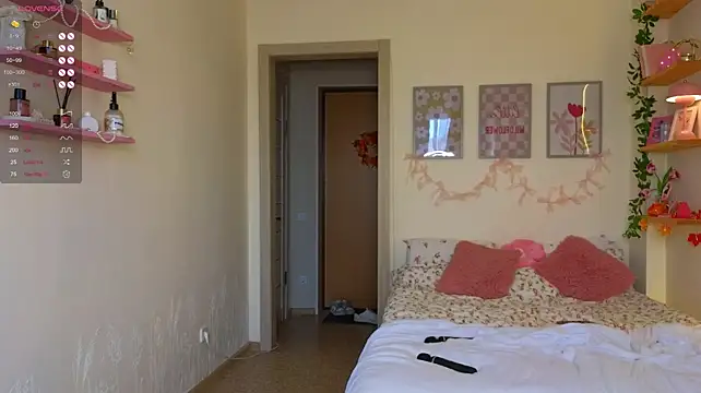 Caroline__Brown - Spank ass each other