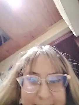 Kitty_valeryy - Take off my bra😏