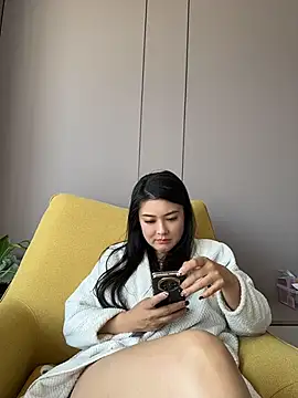 Yueyue181 - 乳交鸡吧1分钟