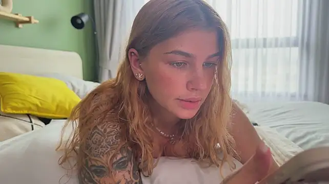 Anna_Six