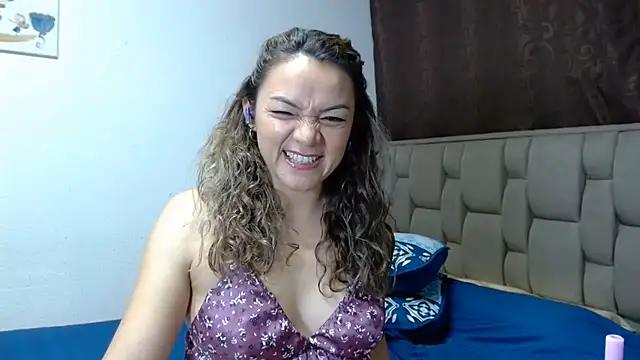 Jiwoo_Kim - MAKE VIBRATE MY PUSSY + PLUG ANAL 😈