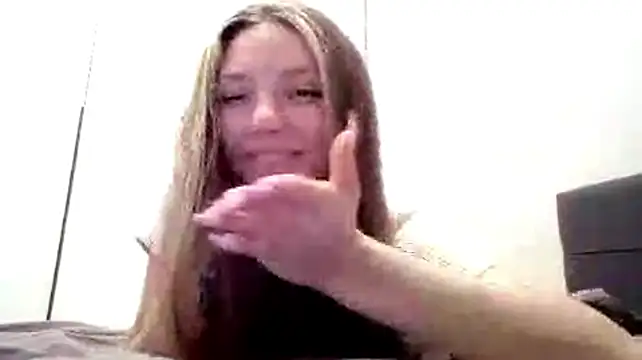 BethannStonefield - air kiss