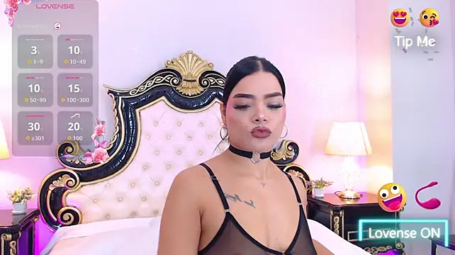 LilyReus - Control My Pink Toy 5 Minutes
