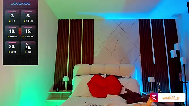 Sarah_perez7 - suck on a dildo