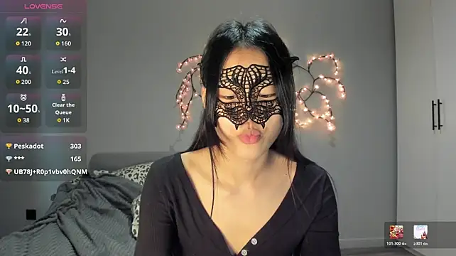 HelenBlazeTrt - panty to the side..
