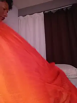 LucyCherry69 - Quítate la camisa 😏