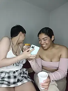 Valkiria_and_Sam - Undress both