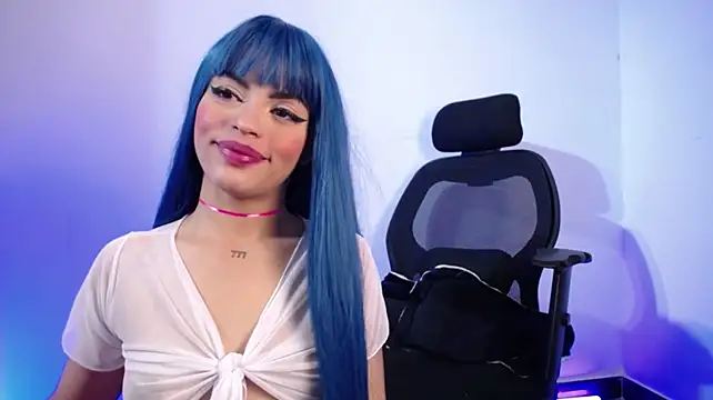 Sharlot_essence