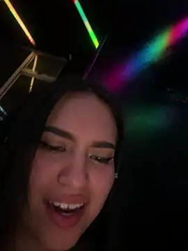 Arlette7 - ARLETT FINGER PUSSY UNDER TABLE VANE