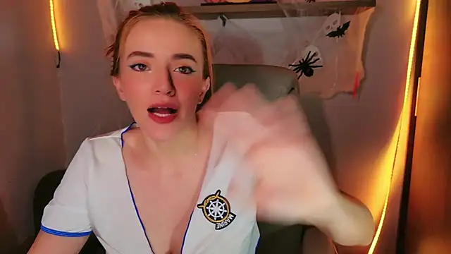 Scarlet_19 - MYSTERY SURPRISE⚓