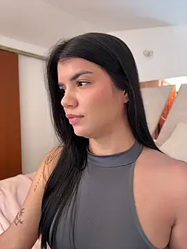 Emma_lopes - naked+ fingering💦🍆 pussy wet