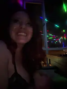 Arlette7 - ARLETT FINGER PUSSY UNDER TABLE VANE
