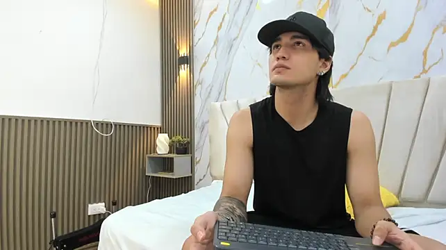 Sweetauracouple - GIRL NAKED