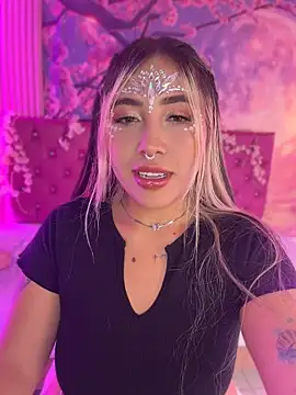 ManuelaVeeleez