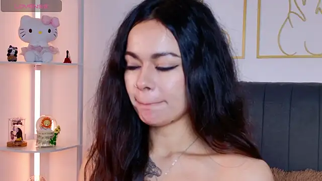Lyra_Valtierra - Full naked + nipple clamps