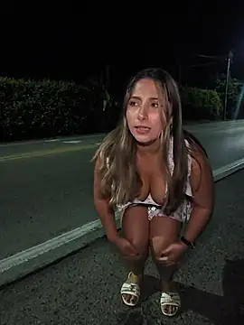 Catalina_ramos - Titts job close road