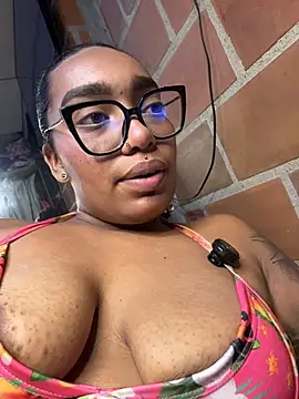 _Piel_Canela - Chow pussy + fingers + squirt